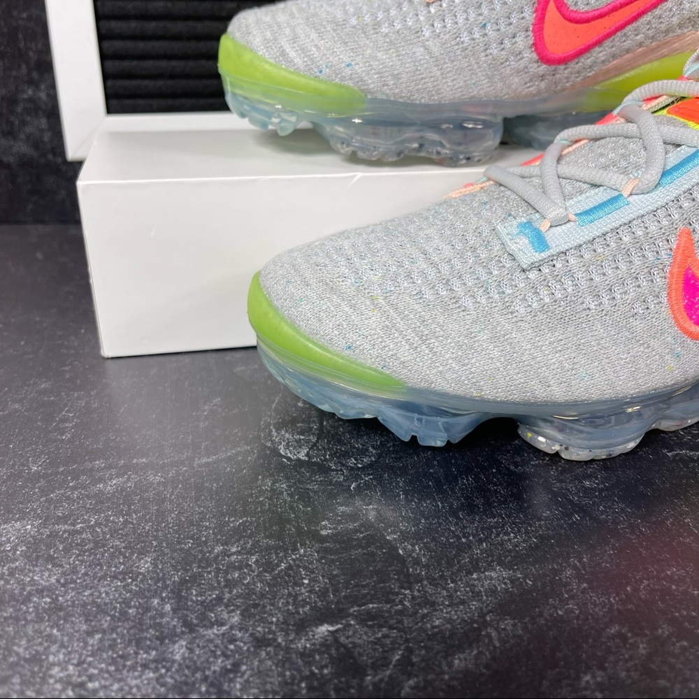 NIKE AIR VAPORMAX 2021 FLYKNIT NEON WOMENS RUNNING SHOES SIZE 5.5 GRAY NEW - Picture 5 of 10